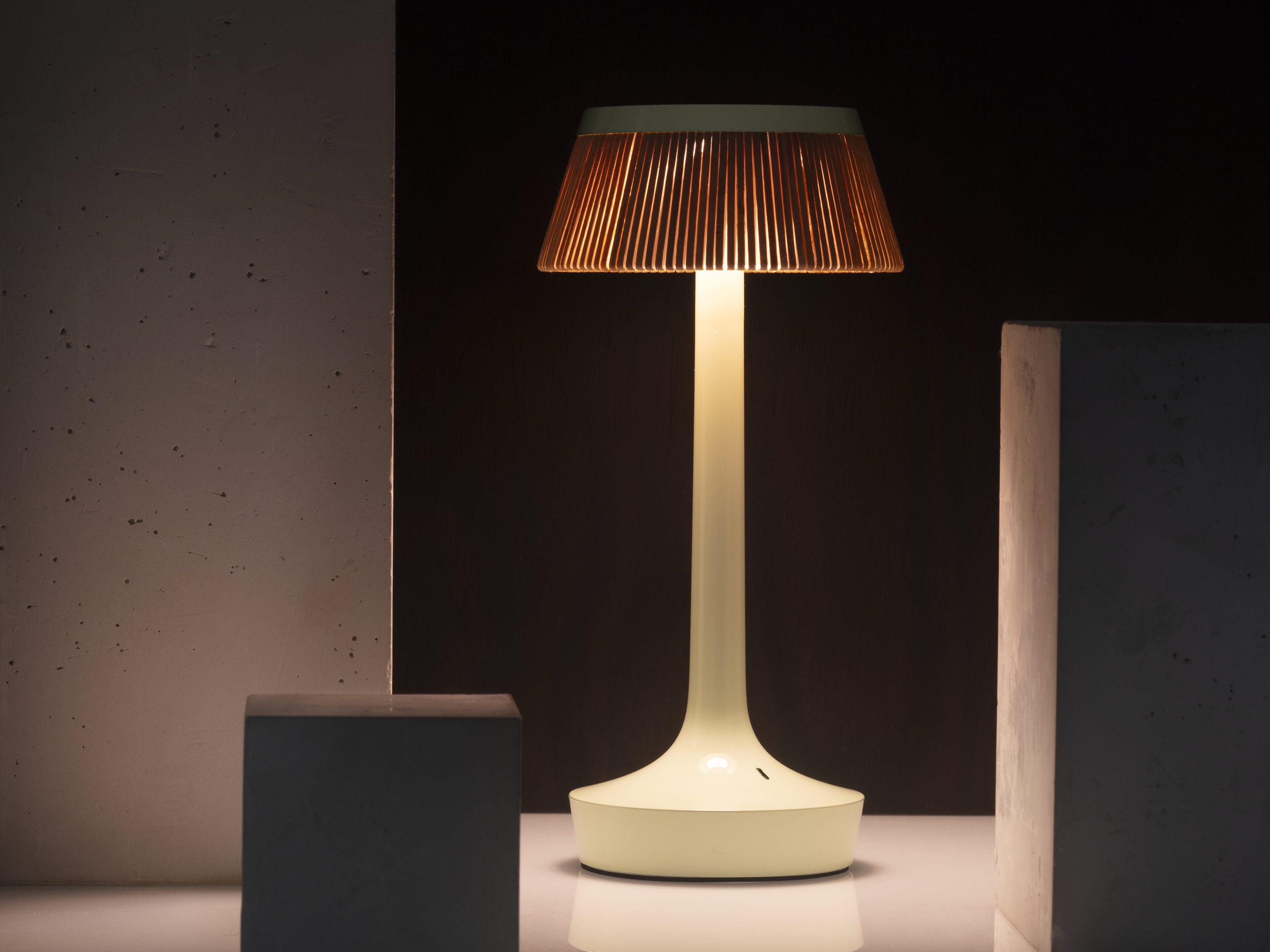 Bon Jour Unplugged Crown Lamp | Flos USA